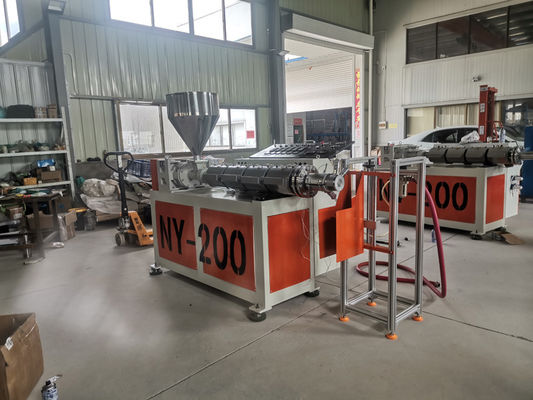 De gebruikte Vezel die van het Flessenhuisdier Machine maken in HUISDIERENstapelvezel die \ recycleren